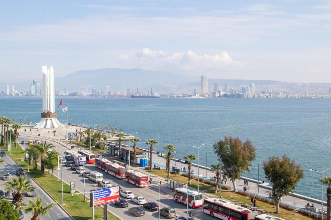 Exceptional Flat With Gorgeous Sea View In Izmir Apartment Екстериор снимка
