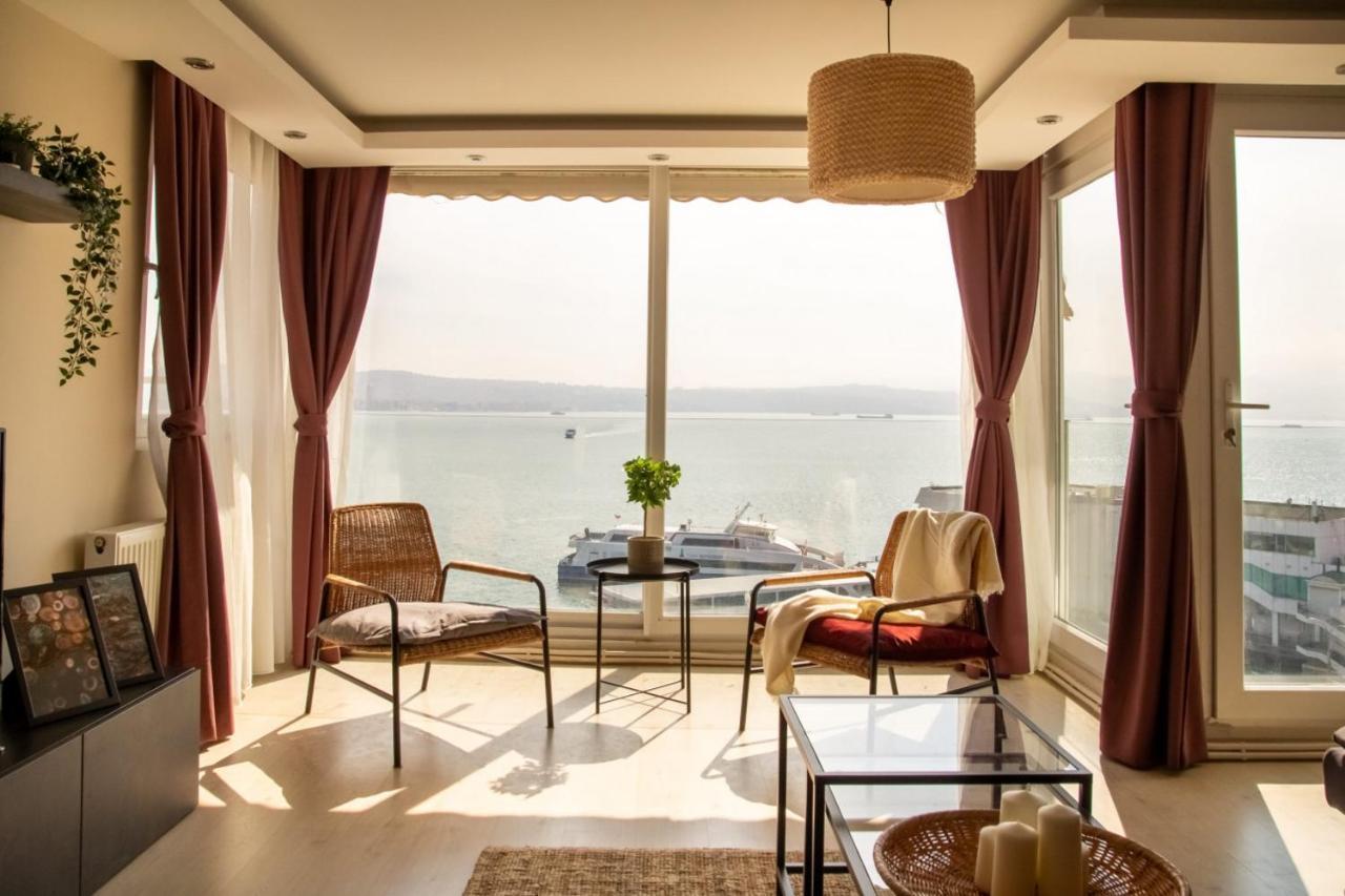 Exceptional Flat With Gorgeous Sea View In Izmir Apartment Екстериор снимка