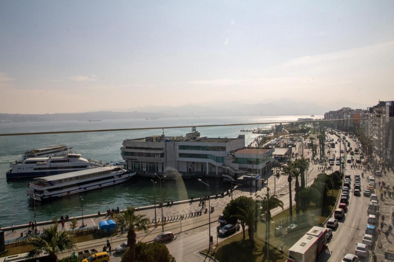 Exceptional Flat With Gorgeous Sea View In Izmir Apartment Екстериор снимка